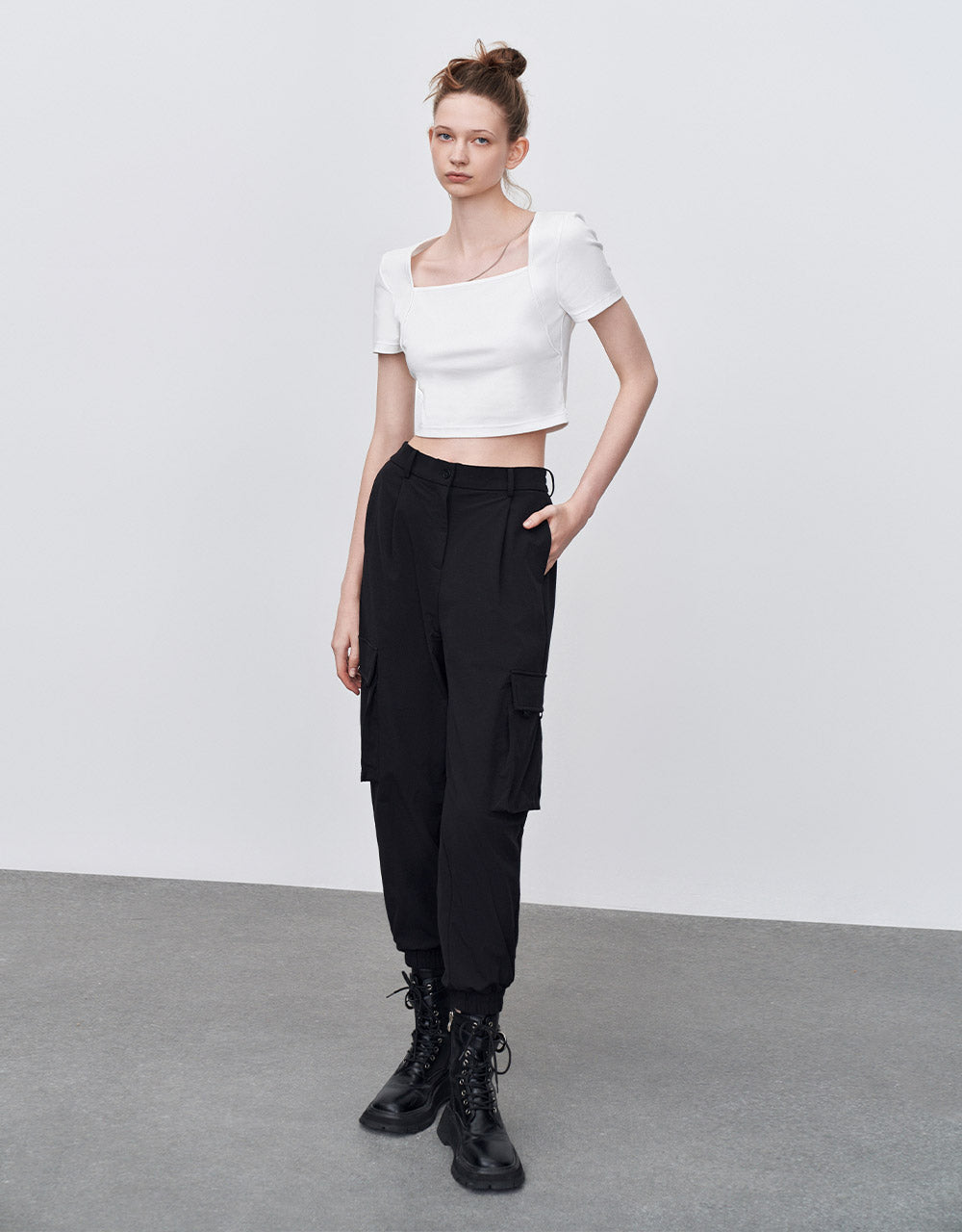 Cropped T-Shirt With Chain