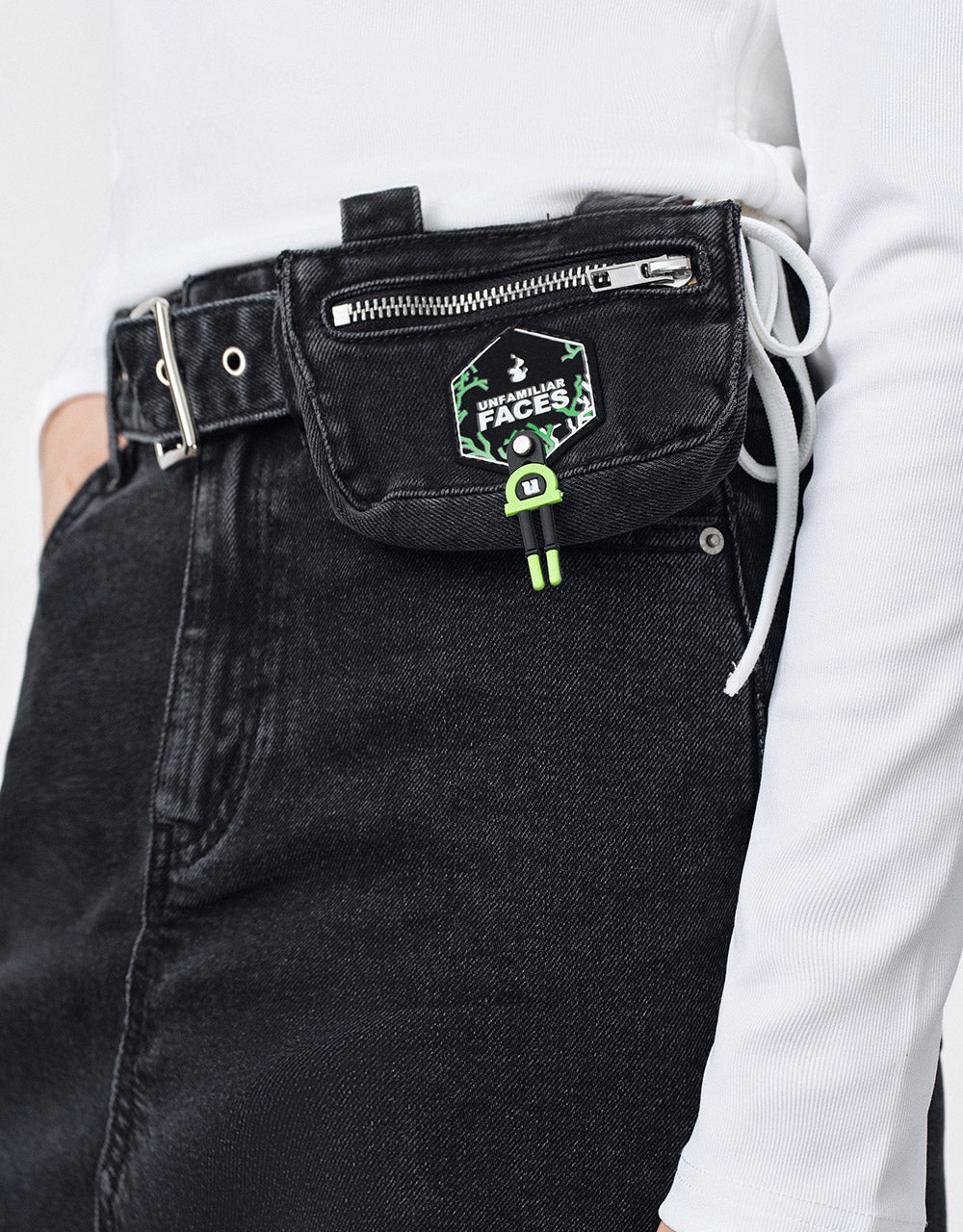 Slit Hem Belted Denim Skirt With Pouch