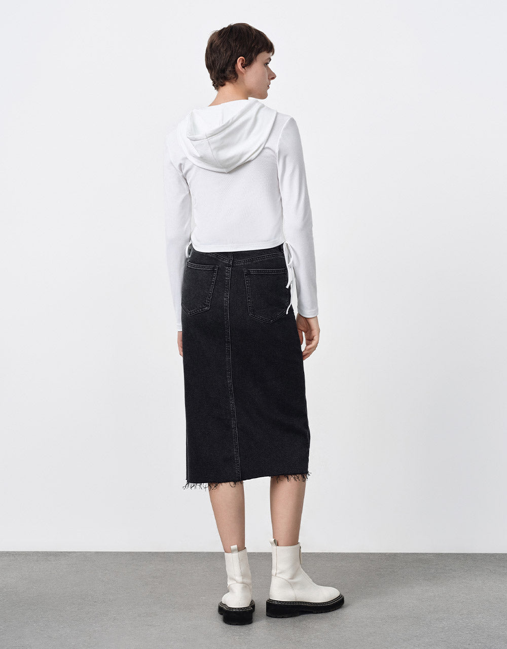 Slit Hem Belted Denim Skirt With Pouch