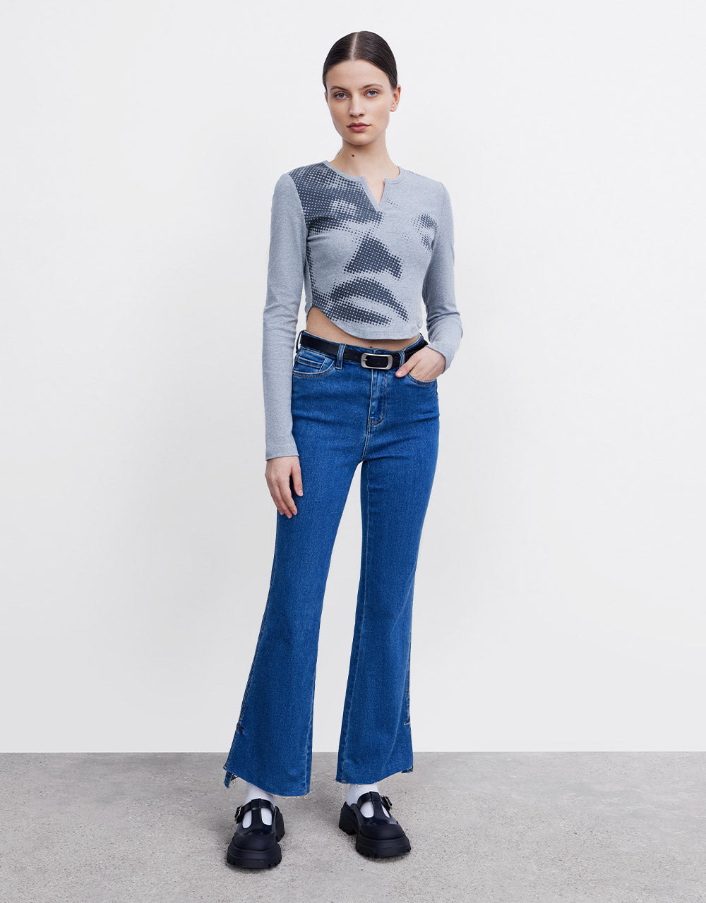 Raw Hem Flare Jeans With Belt