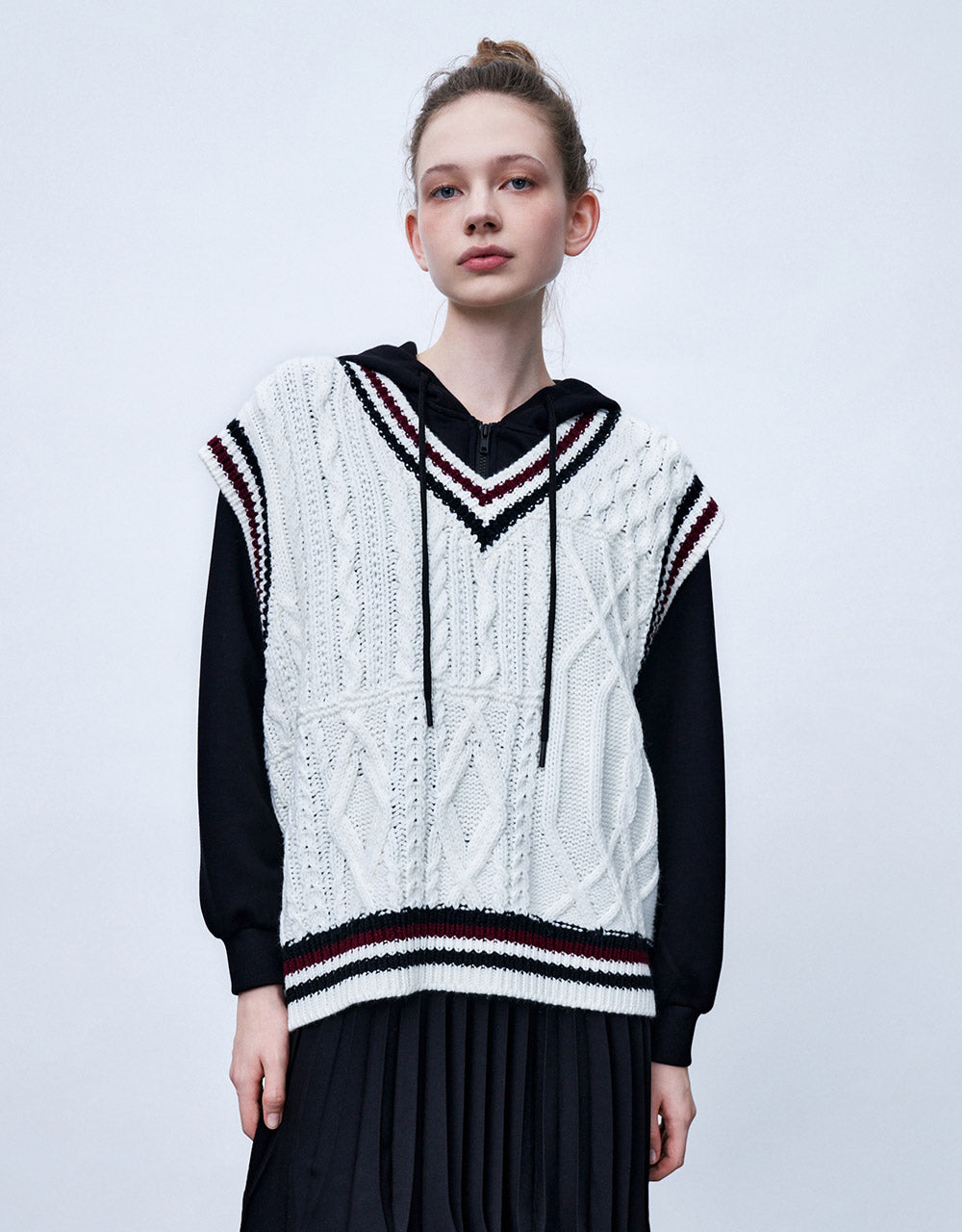 Contrast Trim Sweater Vest