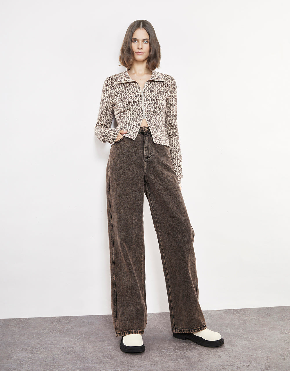 Mid Waist Straight Jeans